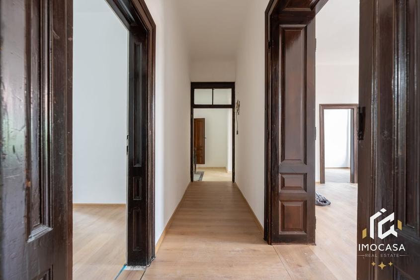 De vanzare Cladire bloc Istoric Central Arad D+P+E+M curte proprie - 13