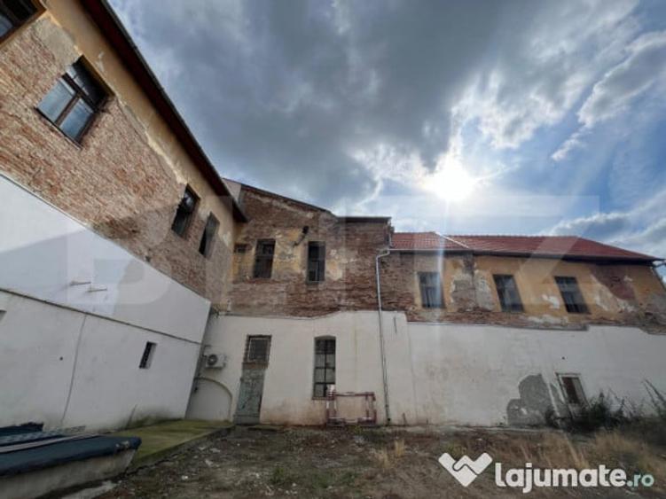 Hotel cu 44 camere, renovabil, pozi?ionat ultracentral - 15