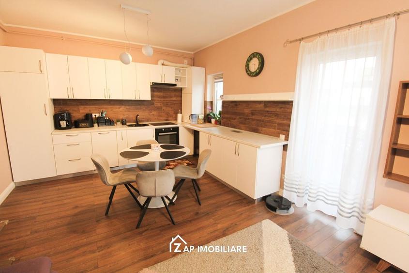 Penthouse la cheie - 3 camere + 2 terase 30 mp –  2 parcări - 2