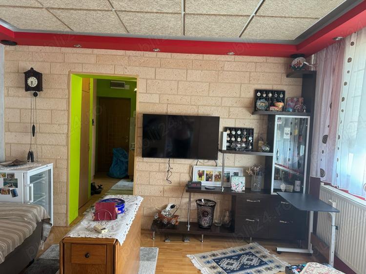 Vand apartament 2 camere - 9