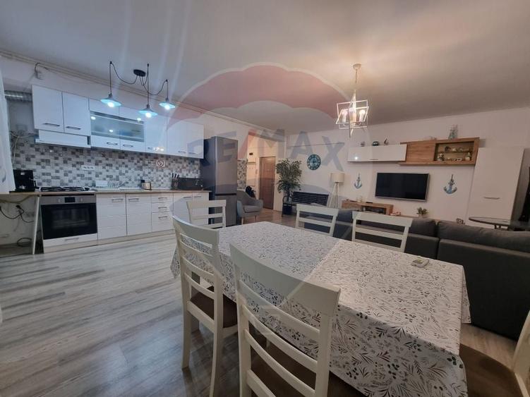 Apartament de inchiriat  Mamaia Nord inclusiv pe perioada verii - 3