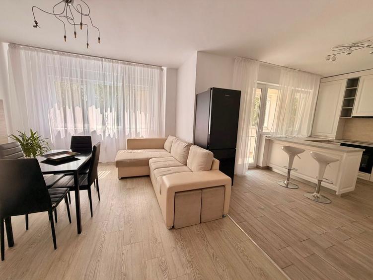 Apartament cu 2 camere decomandat în Central