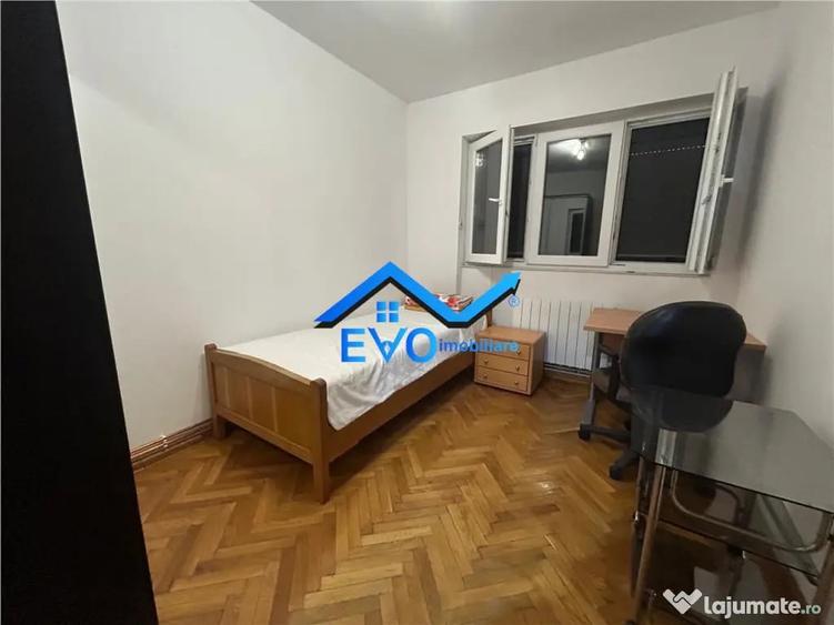 Apartament cu 4 camere decomandat în Piața Unirii