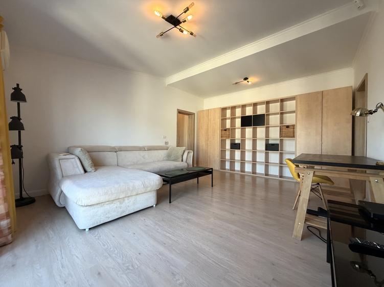 Apartament cu 2 camere semidecomandat, mobilat în Braytim