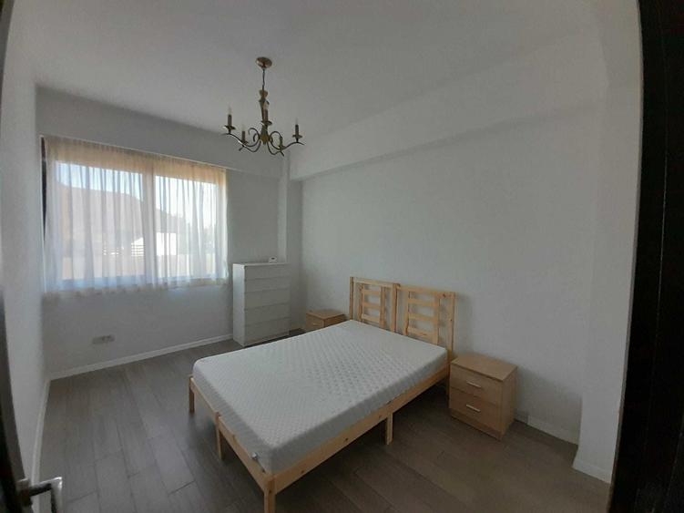 Apartament cu 2 camere decomandat în Mircea cel Bătrân