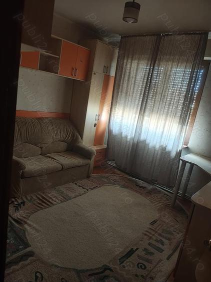 Apartament cu 4 camere semidecomandat în Ultracentral