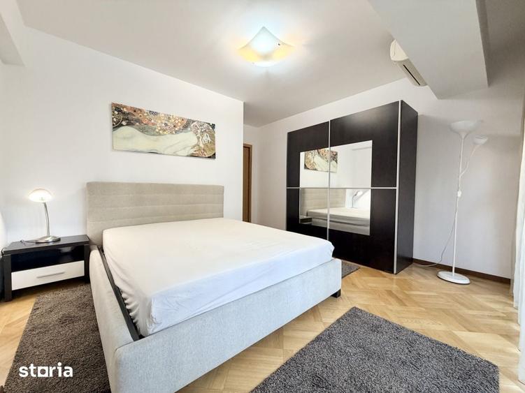 Apartament cu 3 camere semidecomandat în Herăstrău