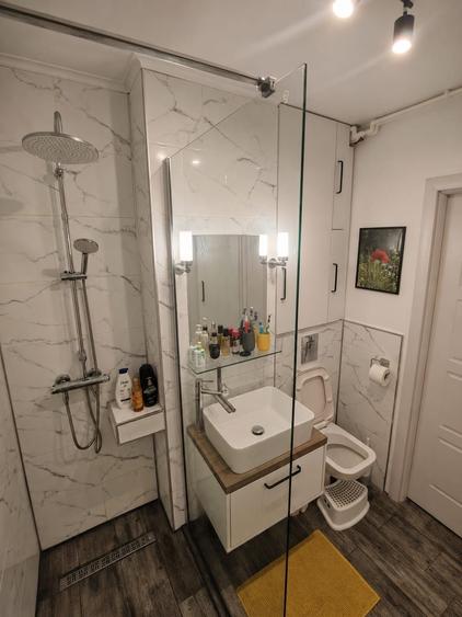 Apartament cu 2 camere decomandat în Mărășești