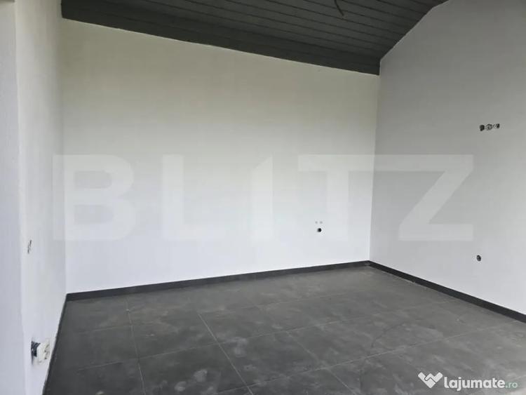 Casă cu 2 camere cu Teren 780 Mp în Lazuri