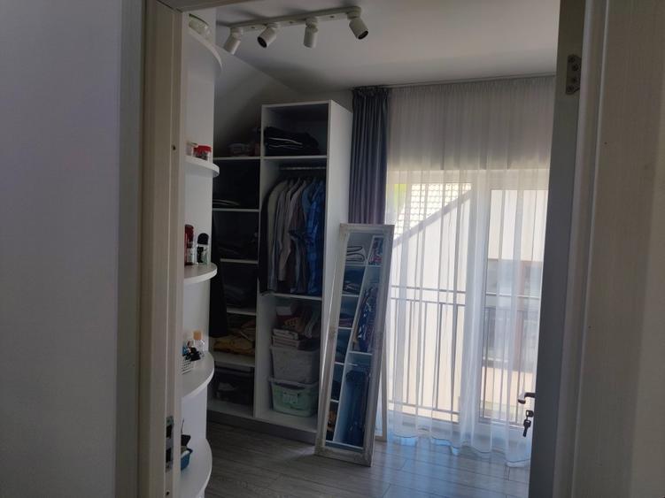 Duplex cu 3 camere cu Teren 250 Mp în Budiului