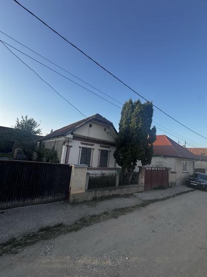 Casă cu 4 camere în Belin