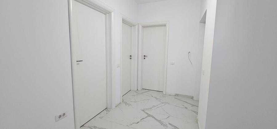 Apartament cu 2 camere decomandat în Brâncoveanu