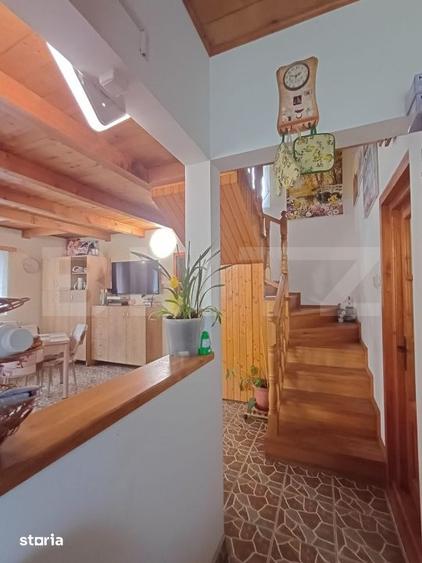 Casă cu 5 camere cu Teren 2800 Mp în Moldovenești