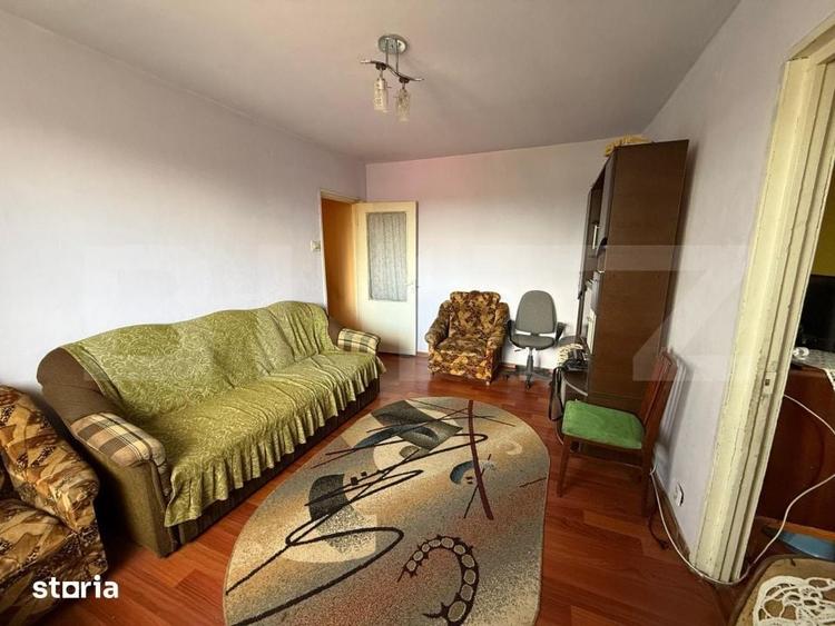 Apartament cu 3 camere semidecomandat în Central