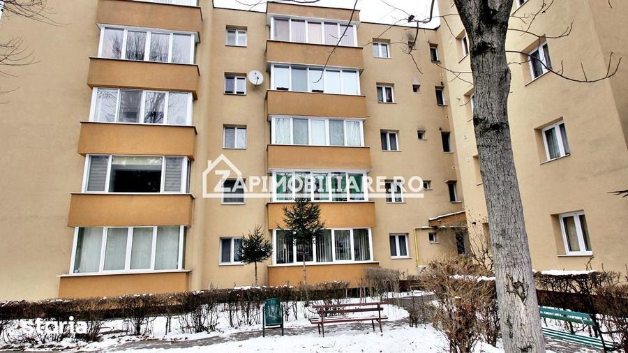 Apartament cu 3 camere decomandat în Libertății