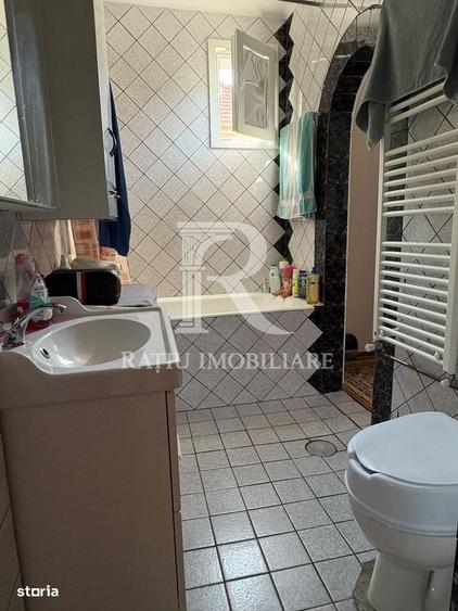Casă cu 4 camere în Central