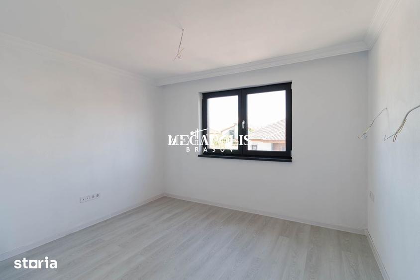 Casă cu 3 camere cu Teren 193.3 Mp în Sânpetru