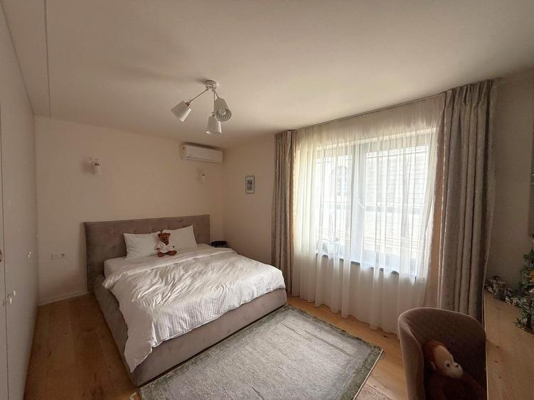 Apartament cu 4 camere în Iancu Nicolae