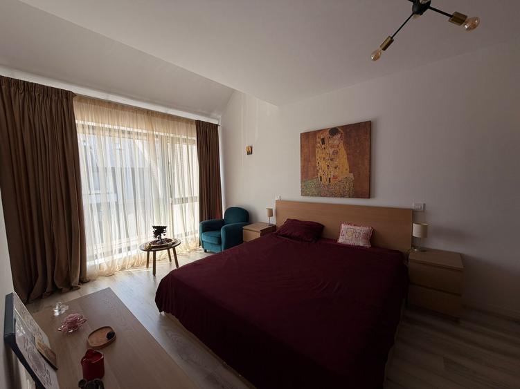 Casă cu 4 camere cu Canalizare în Central