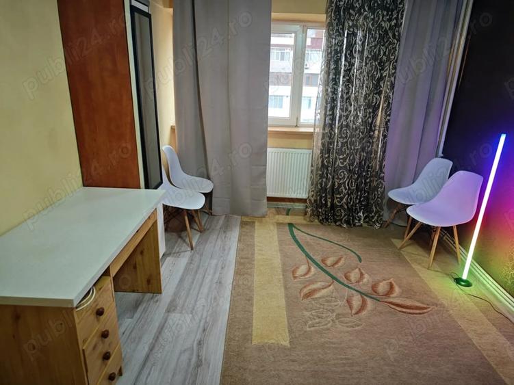 Garsonieră decomandată în Micro 20