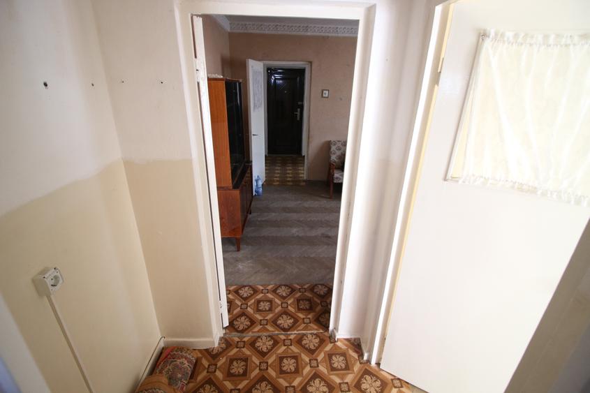 Apartament cu 2 camere semidecomandat în Micro 40