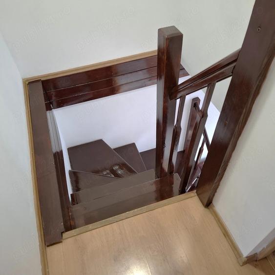 Brasov zona garii - Lacramioarelor, living + 2 camere, 54mp, etaj 5, scara interioara. 81.000 EUR - 3