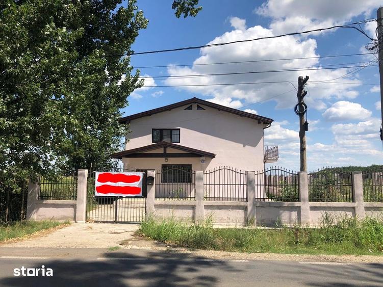 Casă cu 6 camere cu Teren 500 Mp în Petrăchioaia