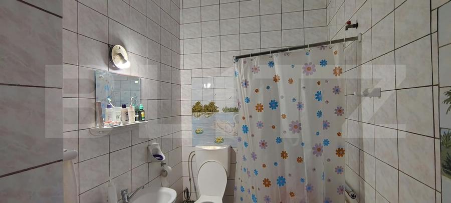 Casă individuală cu 4 camere cu Canalizare în Dâmbul Rotund