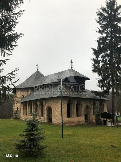 Teren de 1350 mp, în Periș