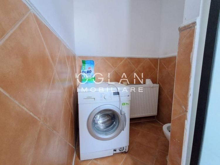 Casă individuală cu 5 camere cu Canalizare în Trei Stejari