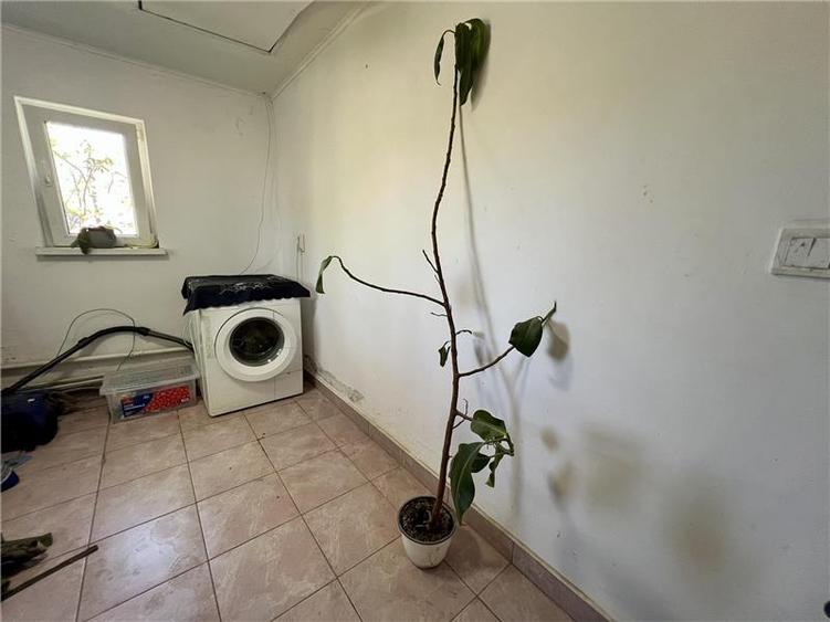 Casă cu 3 camere cu Teren 1200 Mp în Bârnova