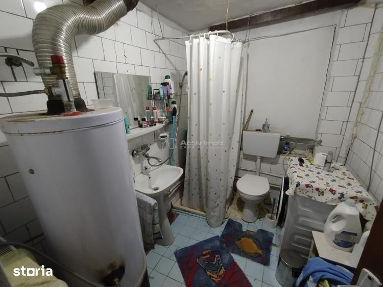 Casă cu 5 camere cu Teren 1800 Mp în Ciuchici
