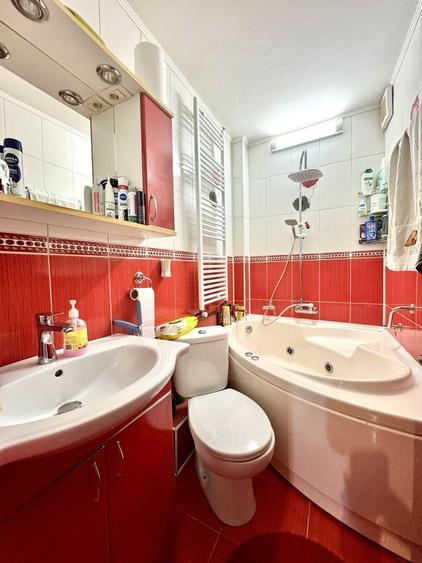 Apartament cu 2 camere semidecomandat în Semicentral