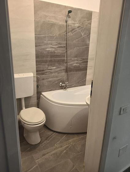 Inchiriez apartament 2 camere - 10