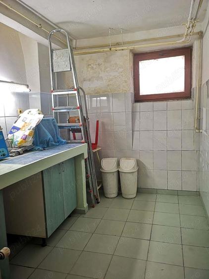 Cabinet de vanzare - 3