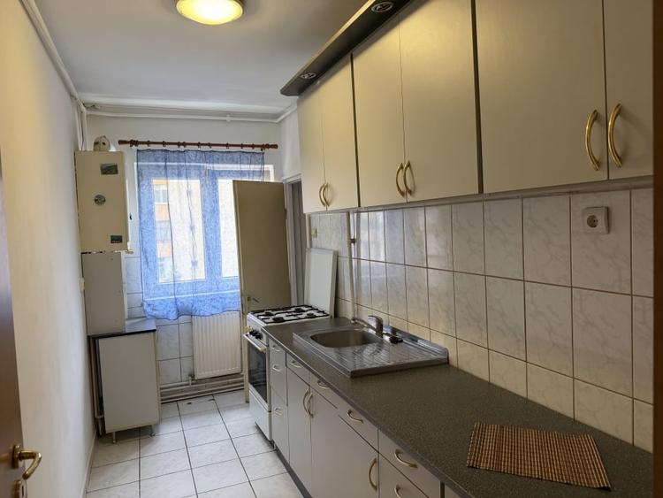 ap 2 camere decomandate v aron piata et 3 - 3