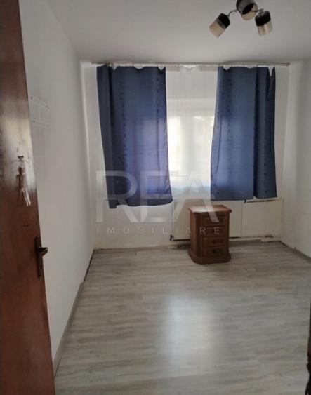 4 camere, P/4, 3 bai, anvelopat, 83mp-Gorjului - 1