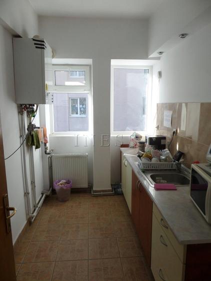 UNIVERSITATE, BATISTEI, BIROU, O CAMERA 35MP, RENOVATA ACUM, CLADIRE DE BIROURI - 3