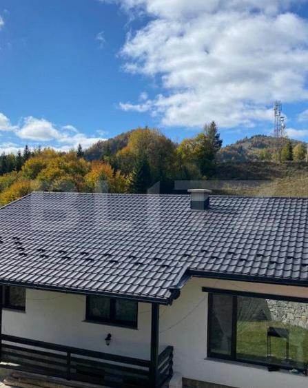 Casa de vanzare in Colibi?a, aproape de lac - 8