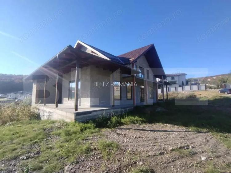 Casa 5 camere,2 nivele,150 mp,1500 mp de teren,zona Dealu Jelnei