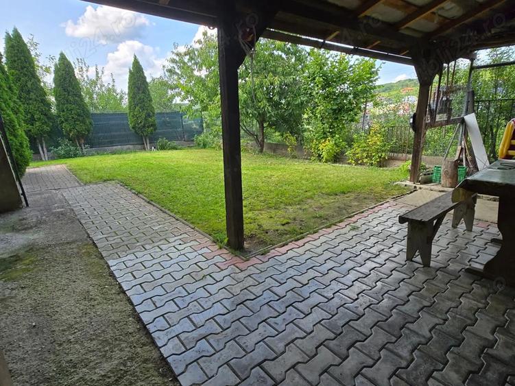 De vanzare casa D+P+E - Aleea Trifoiului - 1