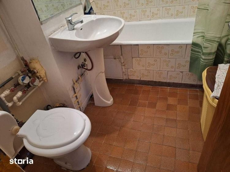 Garsonieră în Titan