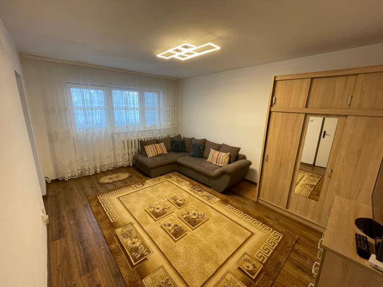 Vand apartament cu 1 camera spatios zona Fortuna - 4