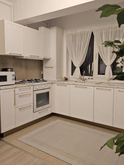  Proprietar, inchiriez apartament 2 camere  modern  -51 mp,  aproape METROU - 4