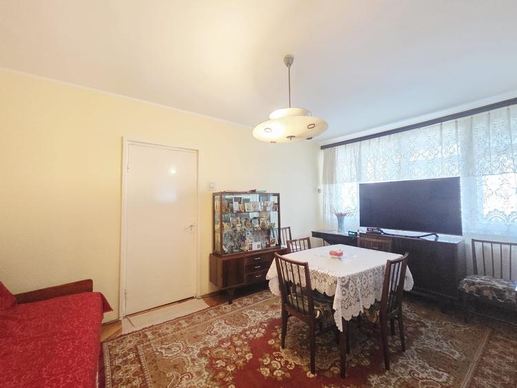 NOU PE PIATA !!! Apartament cu potential format din 2 cam si 2 balc - 1