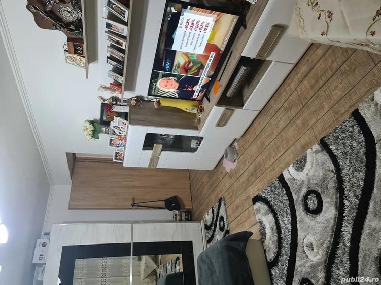 Apartament de vanzare cu posibilitate de spatiu comercial- 78mp2 zona - 8