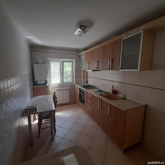 inchiriez apart.2 camere - 3