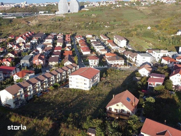 Teren de 1266 mp, în Câmpului