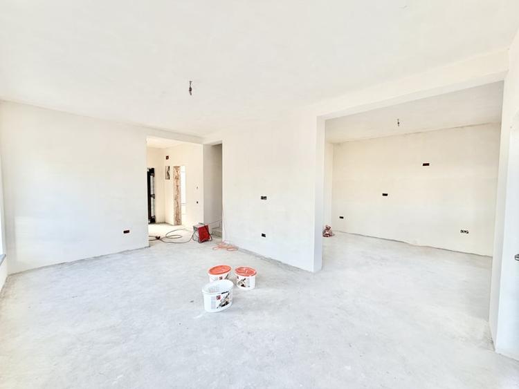 Duplex 5 camere - 365 mp teren - Asfalt - Pozitie ideala Mosnita - 8