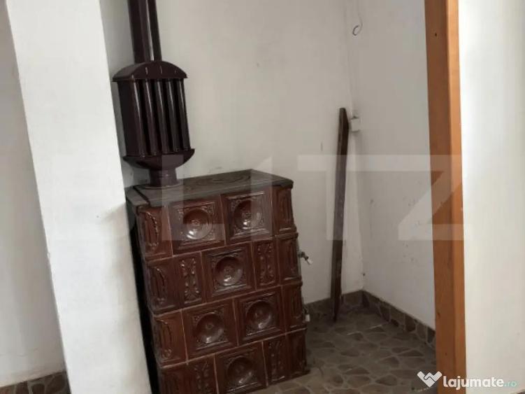 Spatiu comercial de vanzare, in Brosteni, jud. Suceava - 1